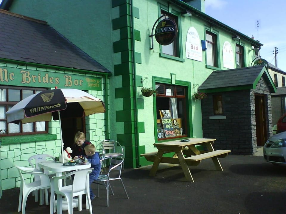 Causeway Tavern B&B Inn in Northern Ireland