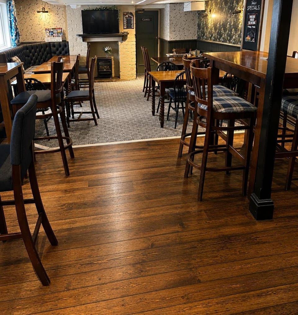 The Castle Tavern Inn in England