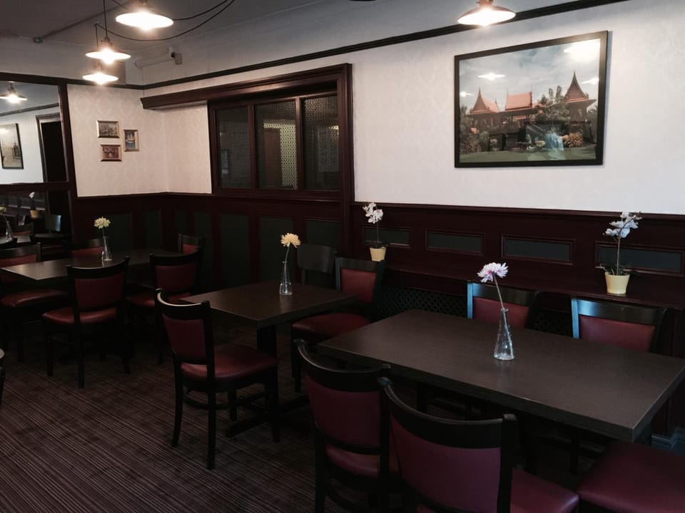 The Bridge Inn Inn in Isleworth