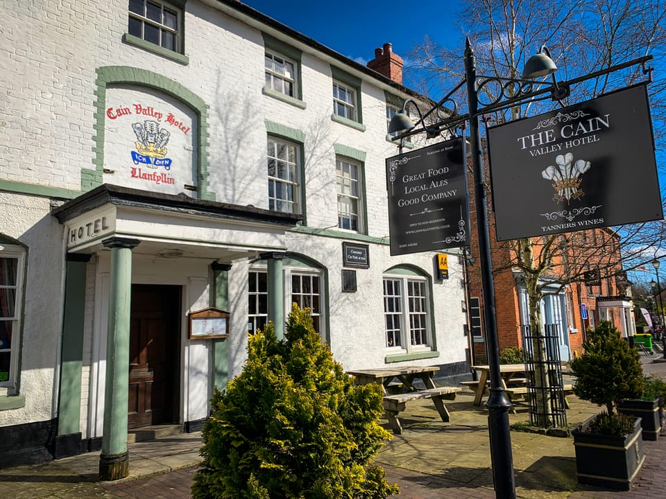 Cain Valley Hotel Inn in Wales
