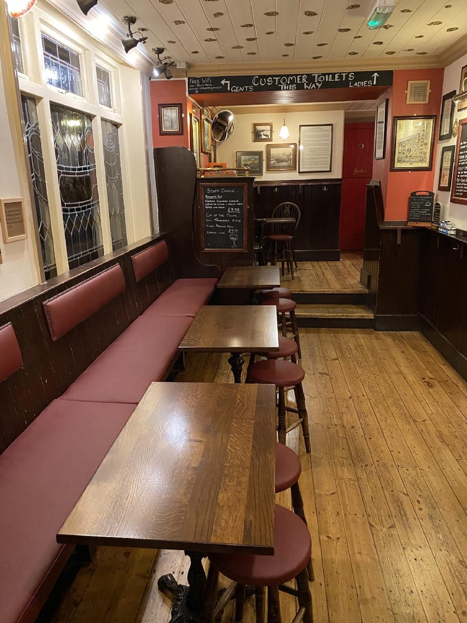 The Black Horse Inn Inn in England