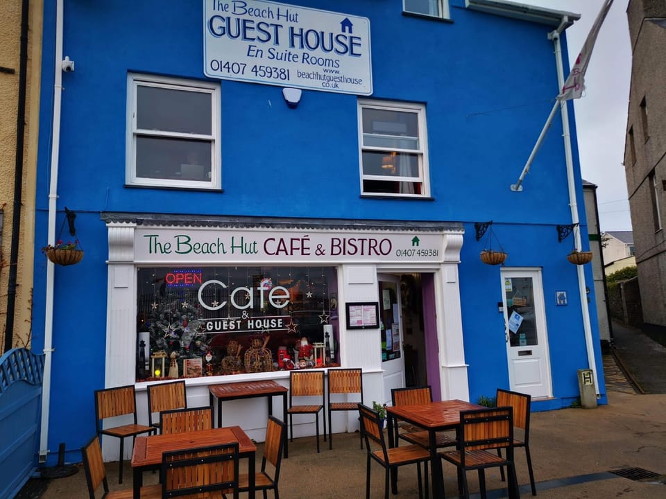 Beach Hut Guest House Hotel in Wales
