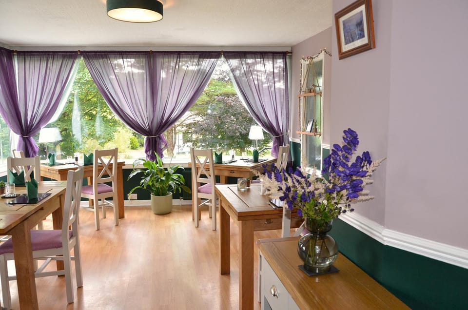 Atholl Guest House Hotel in Scotland