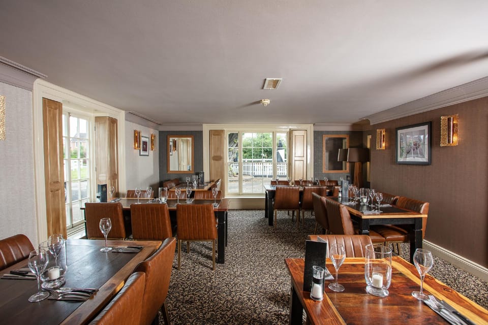 Broom Hall Inn Inn in Wychavon District