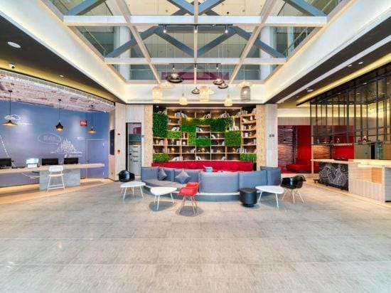 Boyin Select Hotel (Jiaxing XiuZhou Park Wanda Plaza Branch) Hotel in Suzhou
