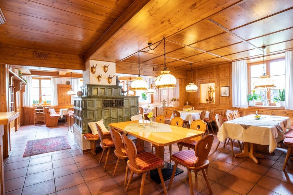 Landgasthof Hotel Sonne Röttingen Hotel in Ostalbkreis
