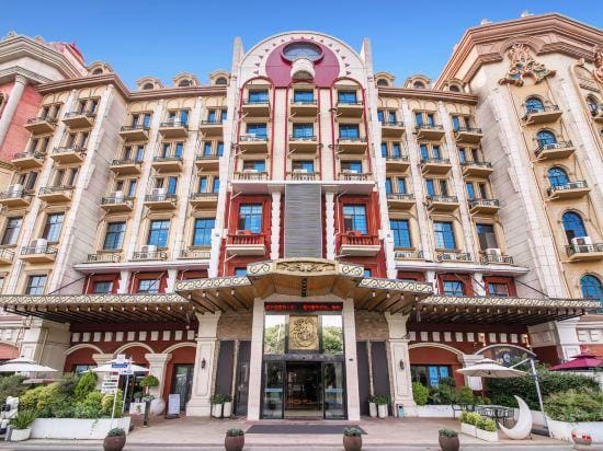 Dinosaur Resort Hotel in Suzhou