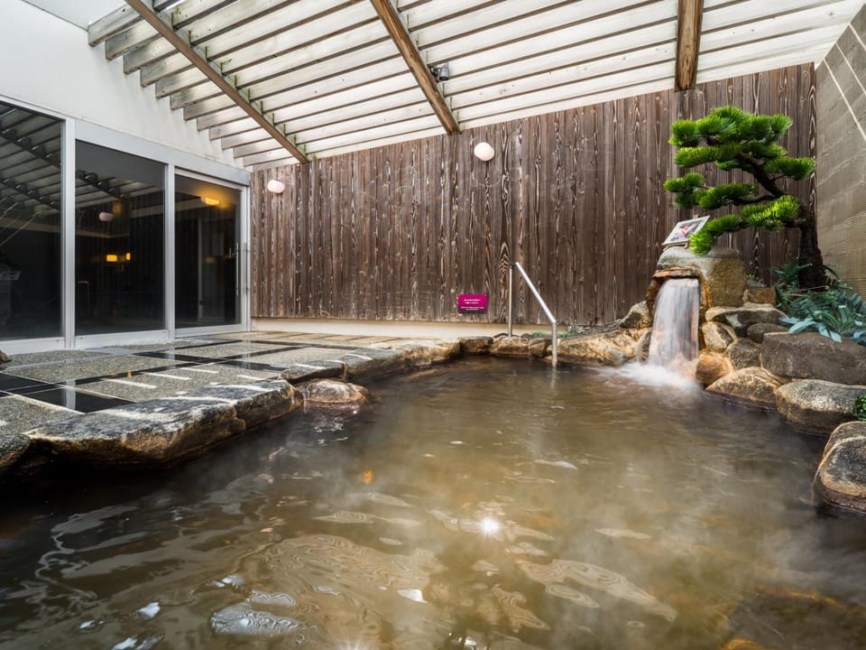 Hot spring bath