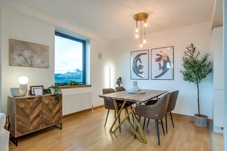 Central Belfast Apartments: Victoria Hotel in Belfast