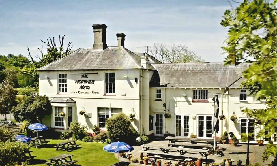 The Mortimer Arms Inn in Test Valley District