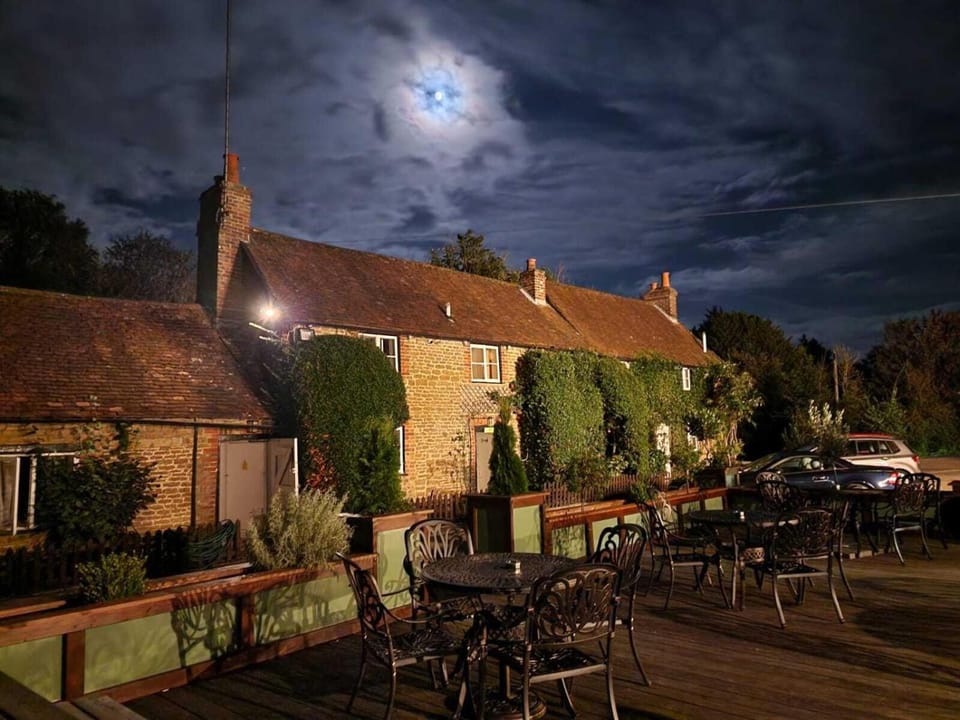 The Squirrel Inn Inn in Borough of Waverley