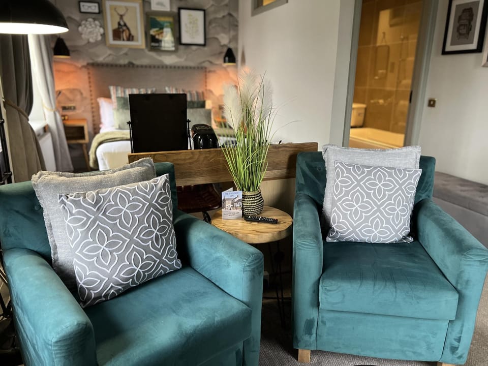 The Devonshire Arms Inn in Staffordshire Moorlands District
