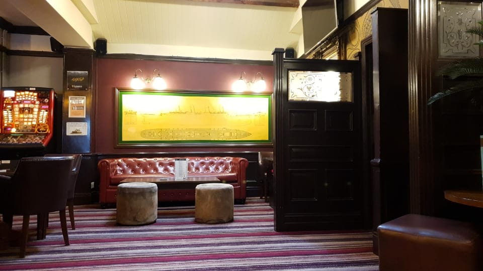 The Grapes Inn in Southampton