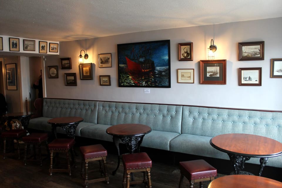Bar/lounge