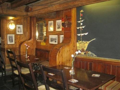 Bar/lounge