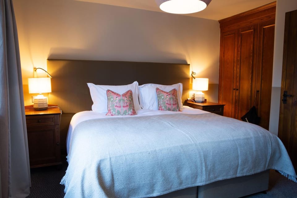 Ye Olde Cheshire Cheese Inn Inn in Staffordshire Moorlands District