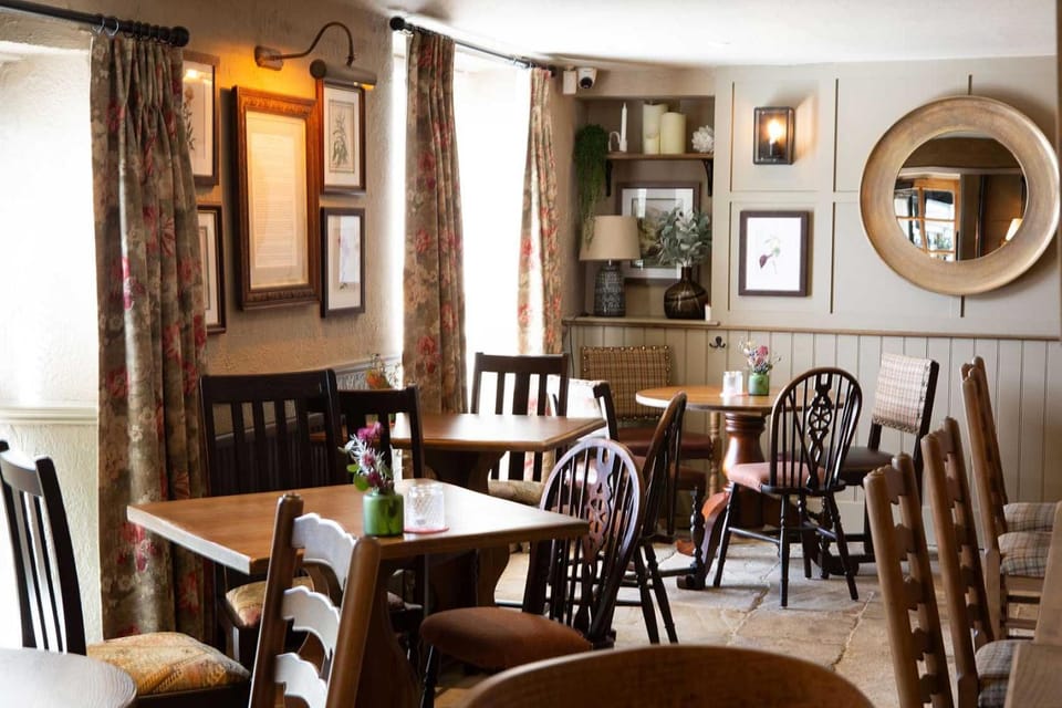 Ye Olde Cheshire Cheese Inn Inn in Staffordshire Moorlands District
