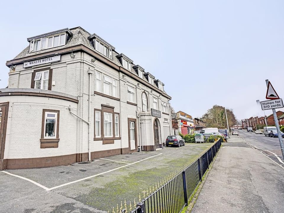 Weaste Hotel Hotel in Salford
