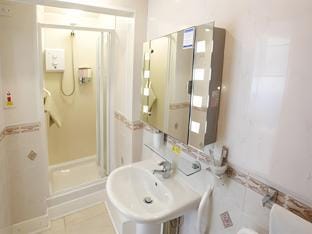 Saxonia Guest House Hotel in Weston-super-Mare