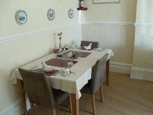 Saxonia Guest House Hotel in Weston-super-Mare
