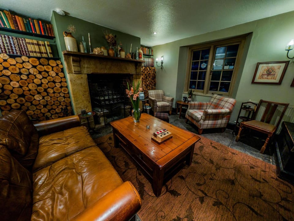 The Rose and Crown Inn Trent Inn in South Somerset District