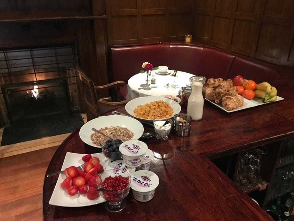 Rab Ha's Hotel in Glasgow