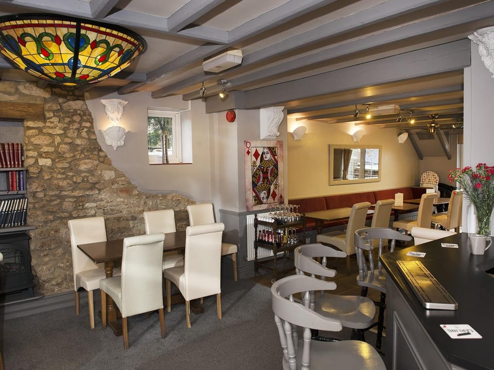 The Queens Head Inn in South Oxfordshire District