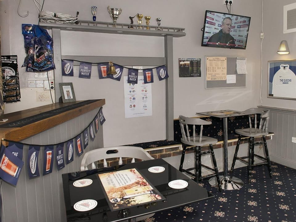 The Queens Head Inn in South Oxfordshire District