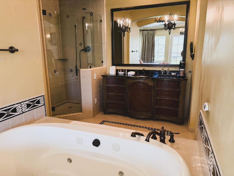 Villa Arden Hills Hotel in Arden-Arcade