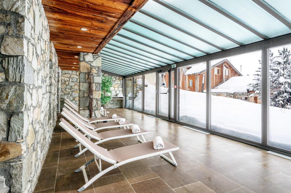 Hotel L'Aiguille Percee Hotel in Tignes