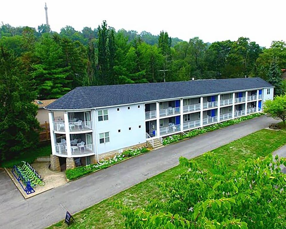 The Kent Motel Hotel in Niagara-on-the-Lake
