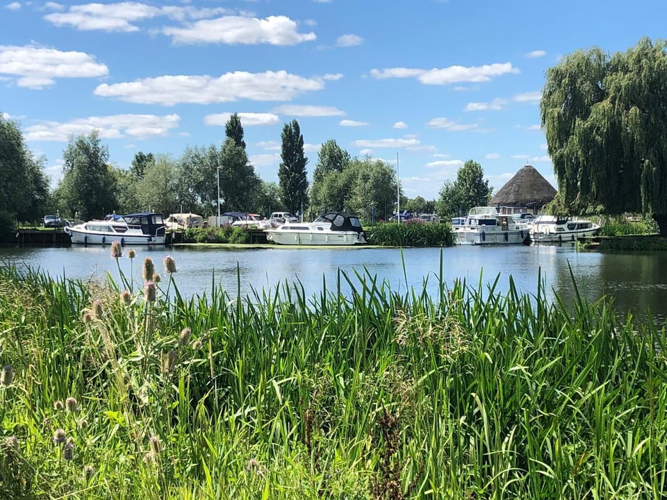 Pike & Eel Hotel and Marina Hotel in South Cambridgeshire District