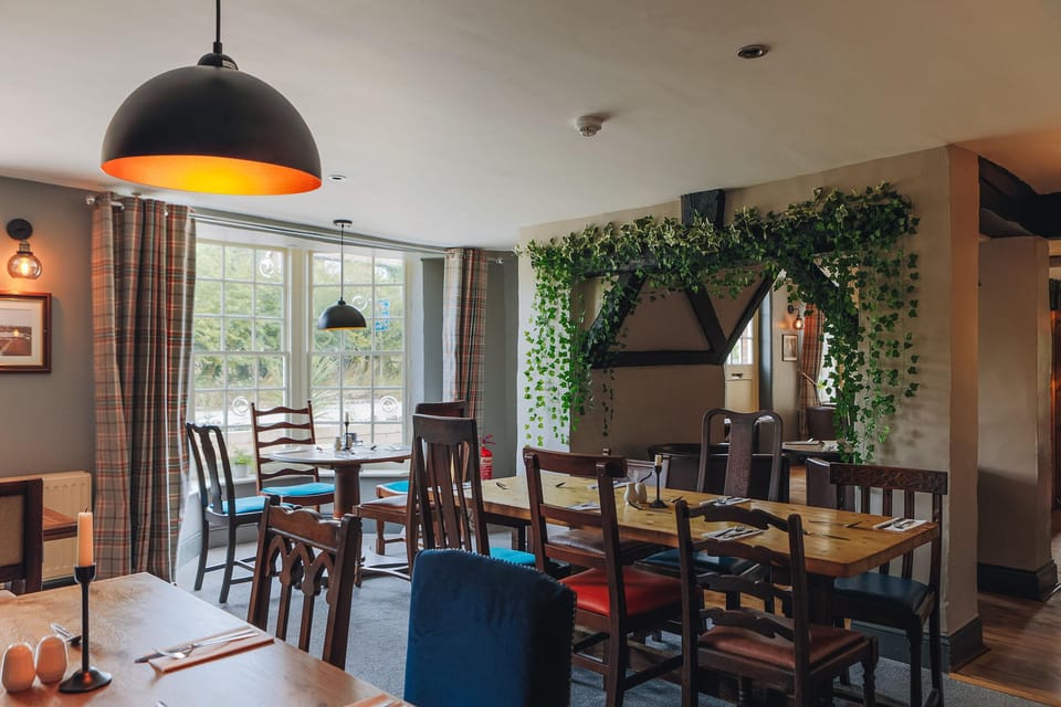 The Pelican Inn Inn in England