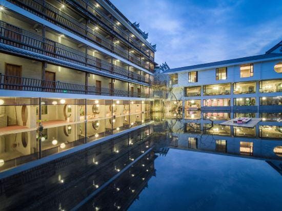 Wuyishan Hongpao Xunyou Tea Space Aesthetics Holiday Mountain Residence Hotel in Zhejiang