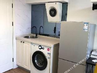 QinGe Apartment (Xiasha Metro Station) Hotel in Shanghai
