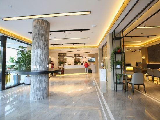 Waiting Hotel (Cao'An Road) Hotel in Shanghai