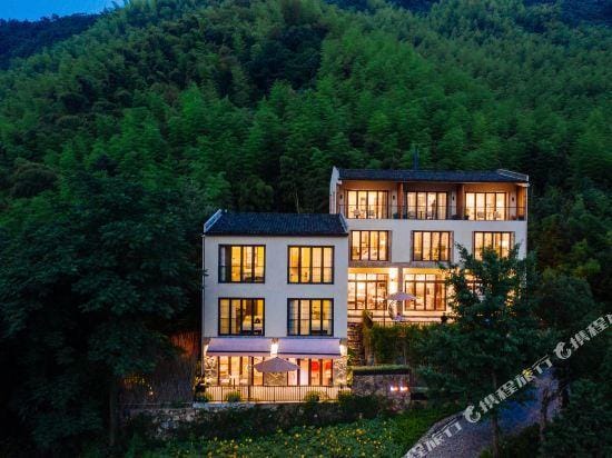 Sury Resort Hotel in Hangzhou