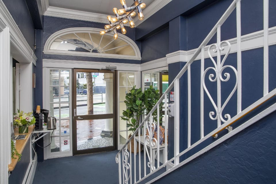 Edwardian Hotel Hotel in Western Addition