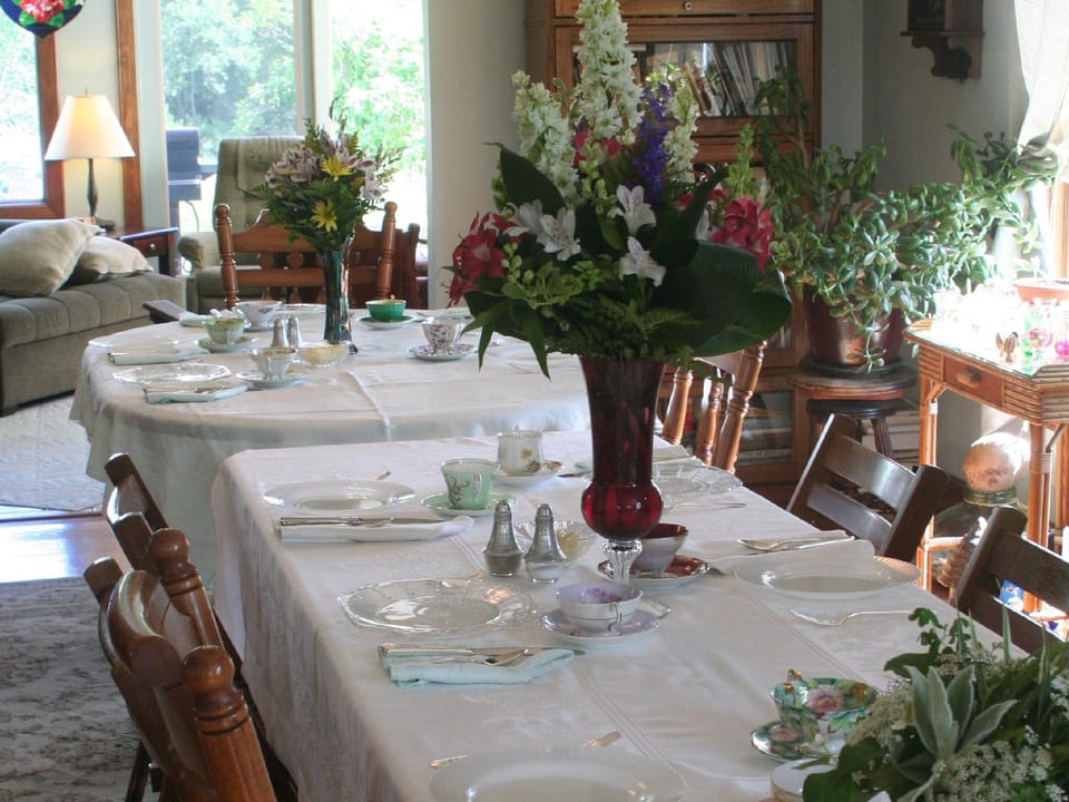 Sweetfern Inn - Adults Only Inn in Michigan