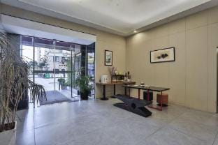 Roco Hotel (Zhuji High Speed Railway Station) Hotel in Hangzhou