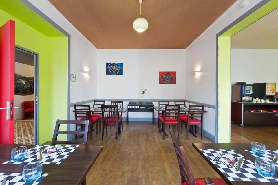 Enzo Hotels Contrexeville by Kyriad Direct Hotel in Vosges
