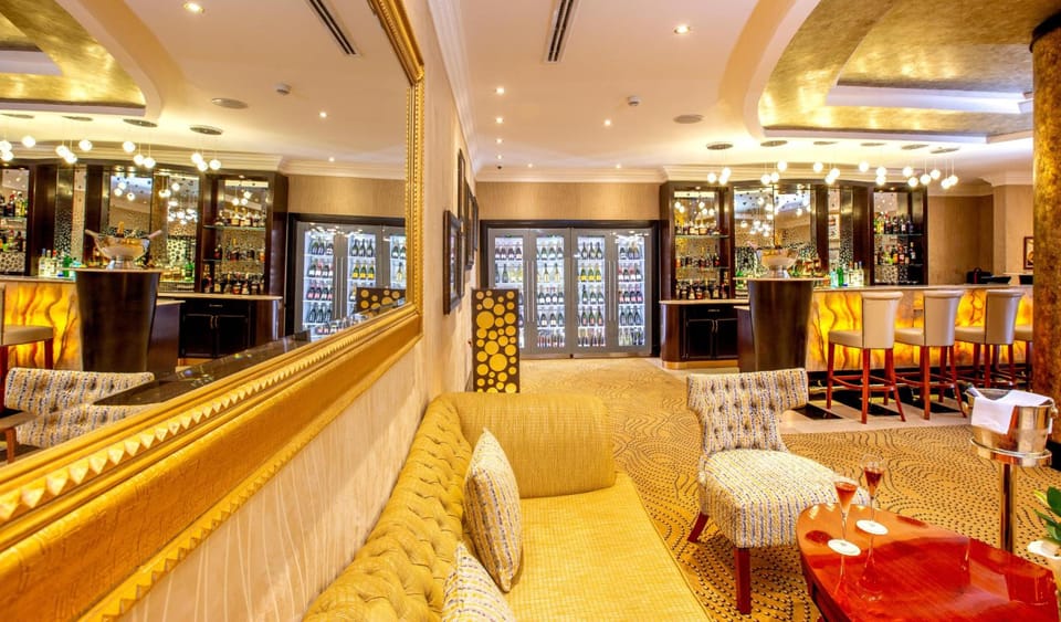 Bar/lounge