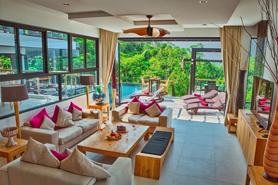 Grand Villa Luxury Time Phuket Hotel in Choeng Thale