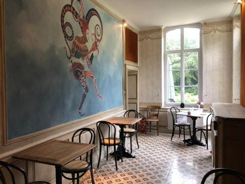 Chateau d'en haut Hotel in Hauts-de-France