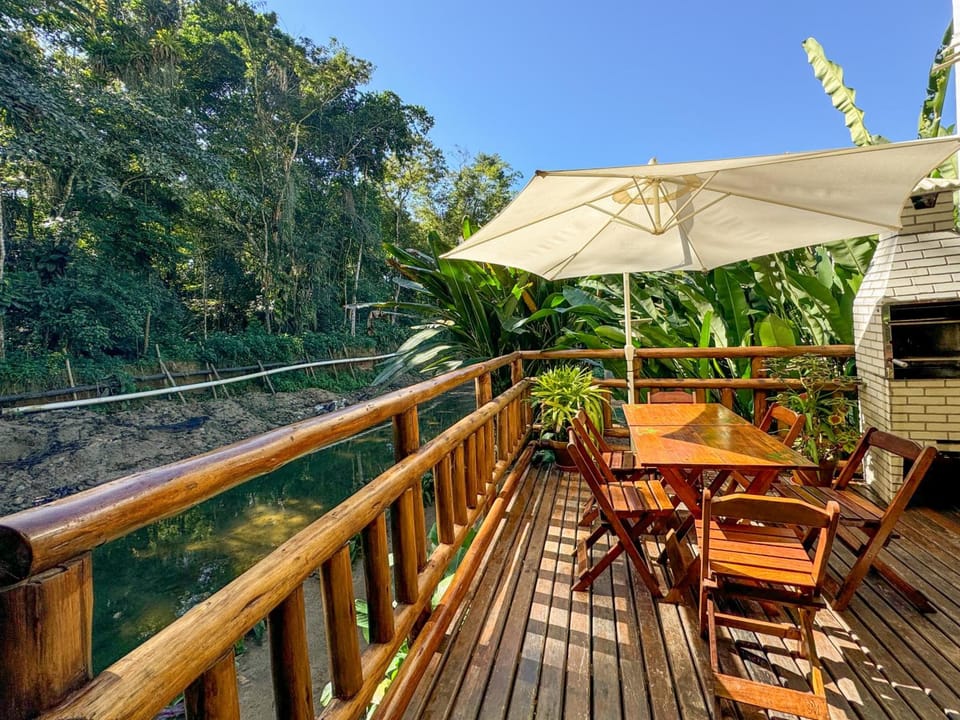 Pousada Entre Folhas Inn in State of Rio de Janeiro