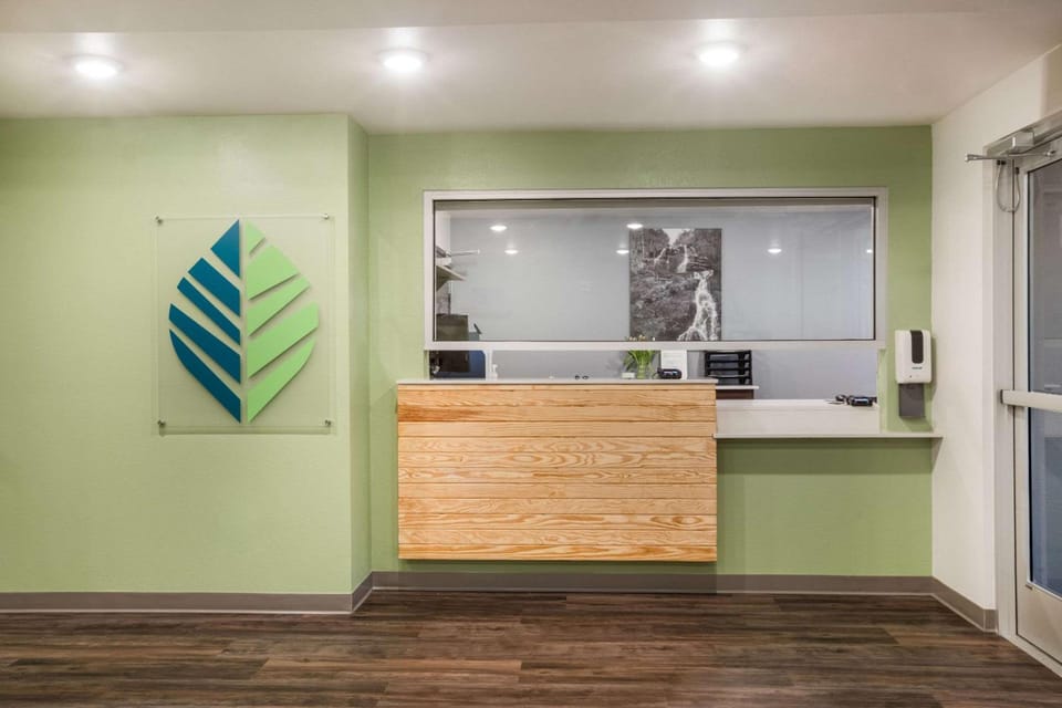 WoodSpring Suites Atlanta Newnan Hotel in Newnan