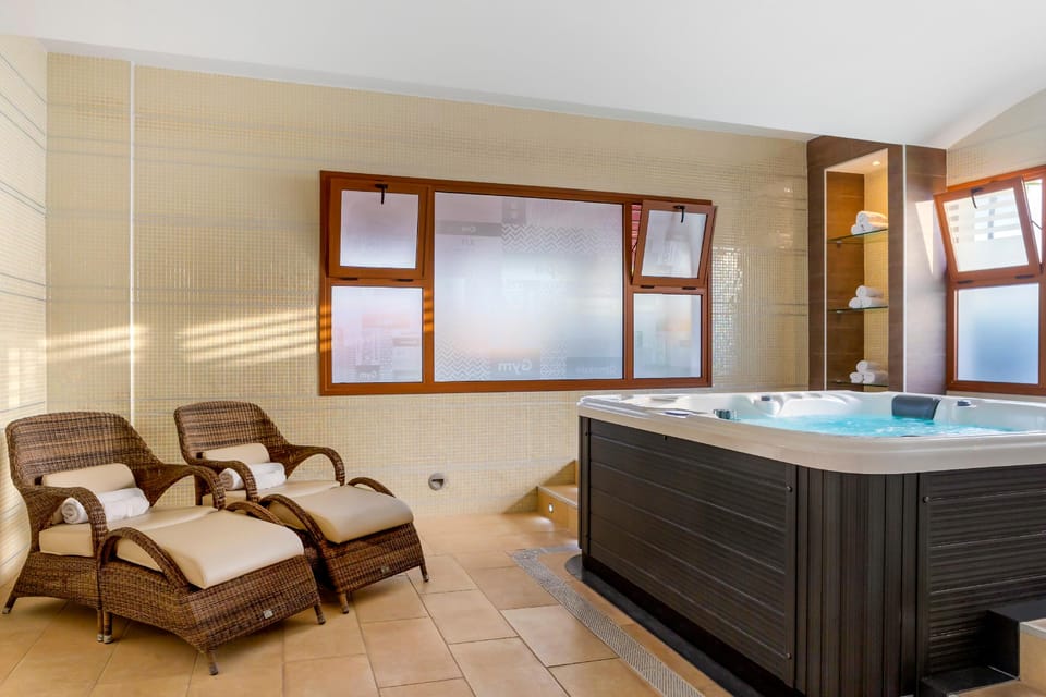 Hot tub