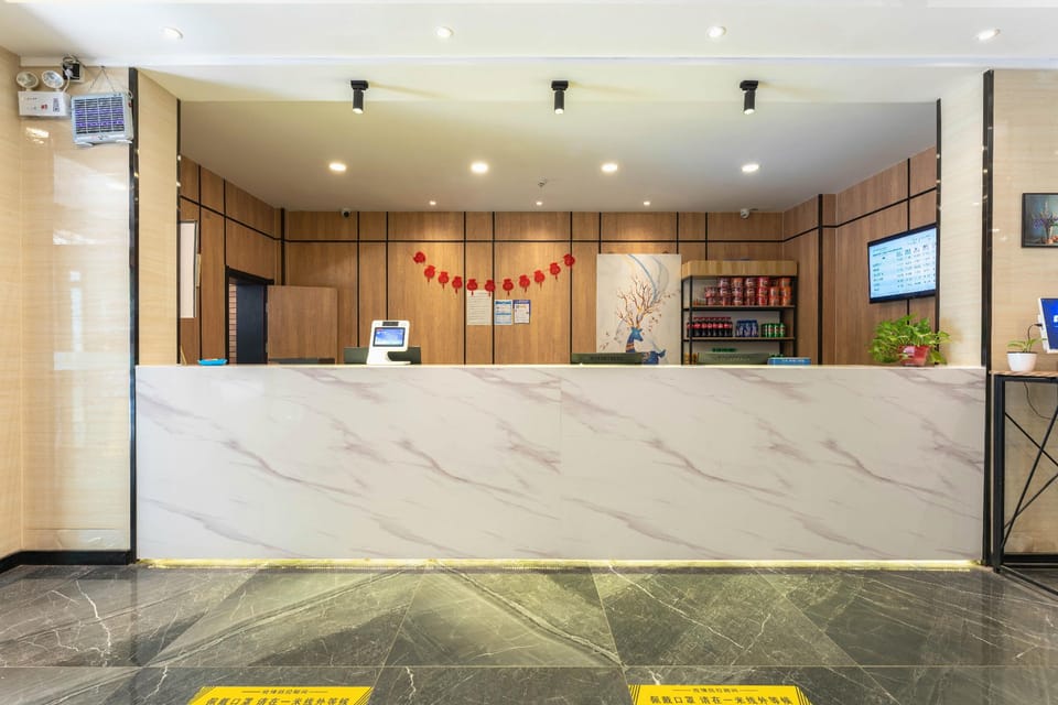 Green Tree Inn Express Jinan Huaiyin District Jingshi Road Children's Hospital Hotel in Shandong