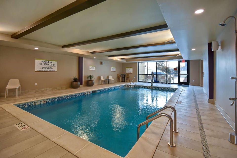 Home2 Suites by Hilton - Bowling Green Hotel in Ohio