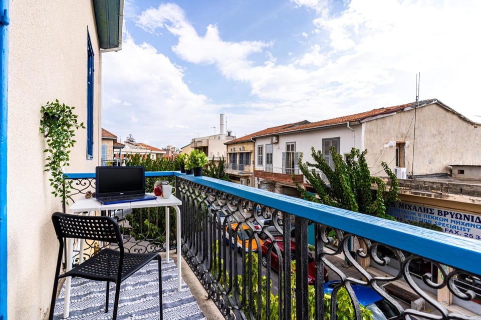 Bee Hostel Hostel in Limassol City